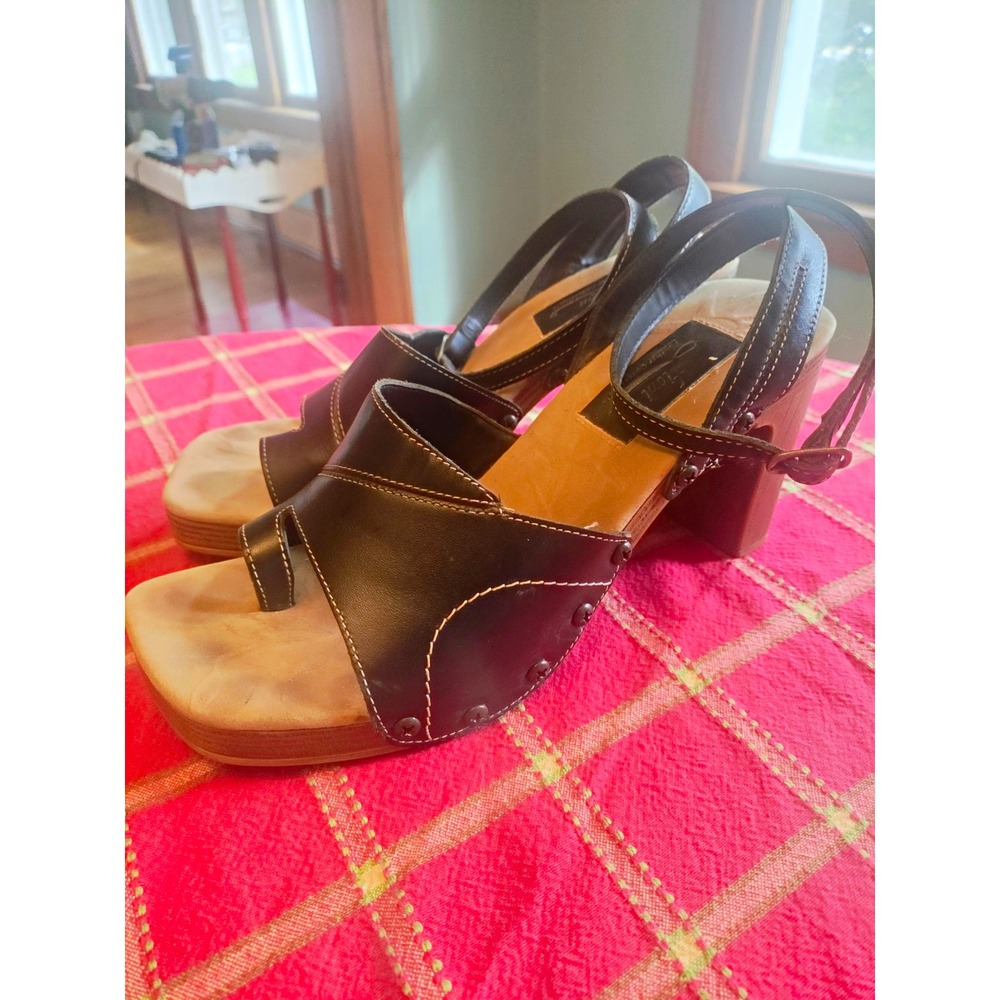 Fioni Leather Collection Black Leather Y2K Vintage Style Platform Sandals Size 8